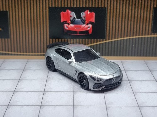 Hot wheels premium - hot,
