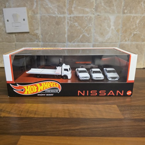 Hot wheels premium nissan - hot,