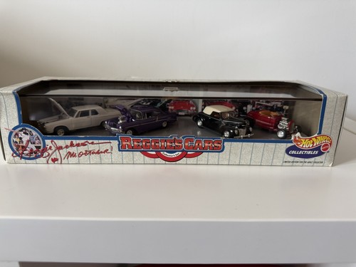 Hot wheels 100 collectibles - hot,
