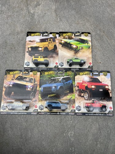 Hot wheels premium car - hot,