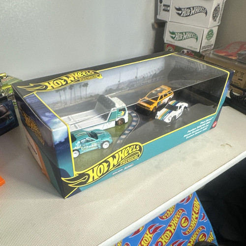 Hot wheels premium fleet - hot,