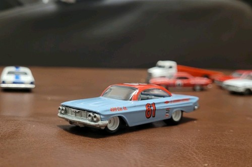 Hot wheels premium chevy - hot, '61