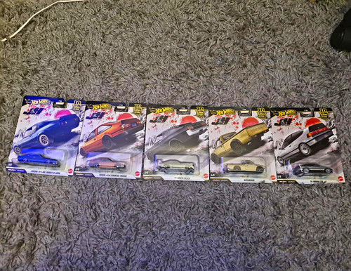Hot wheels premium car - hot,